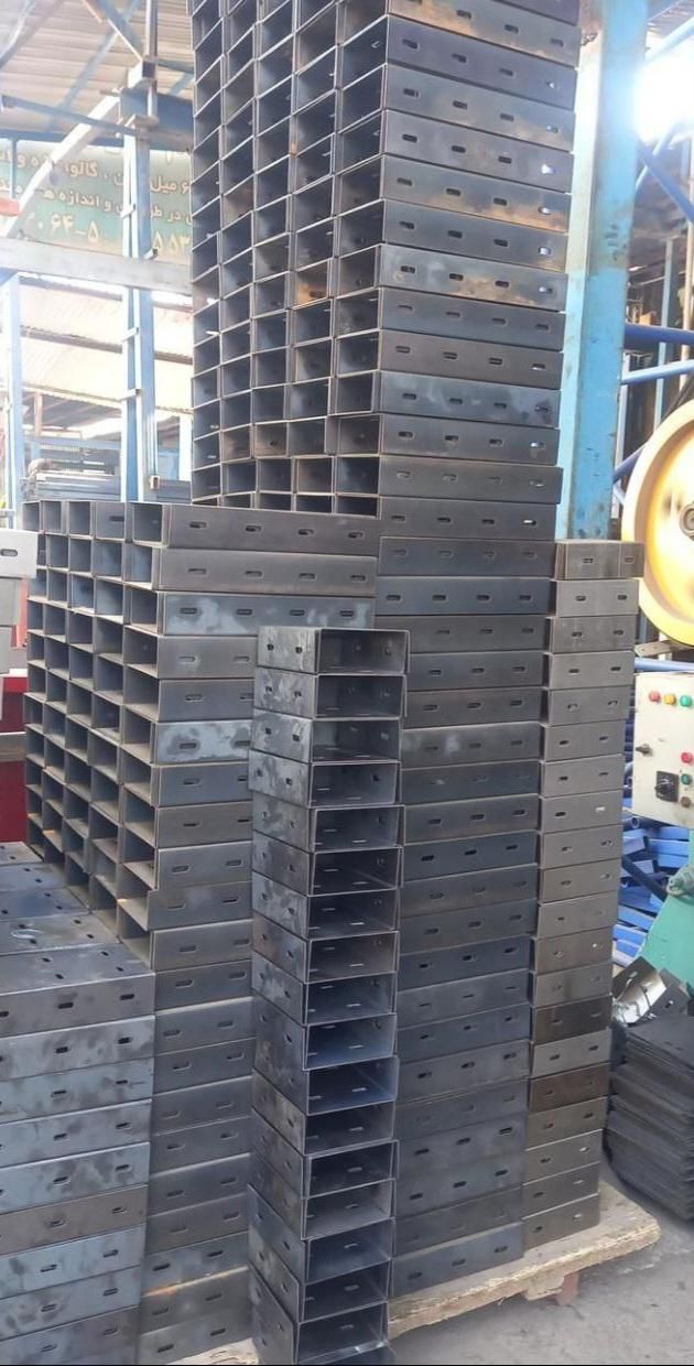 میلگرد بسترجایگزین نبشی/ناودانی منقطع/گیره و قلاب|عمدهفروشی|زرند, |دیوار