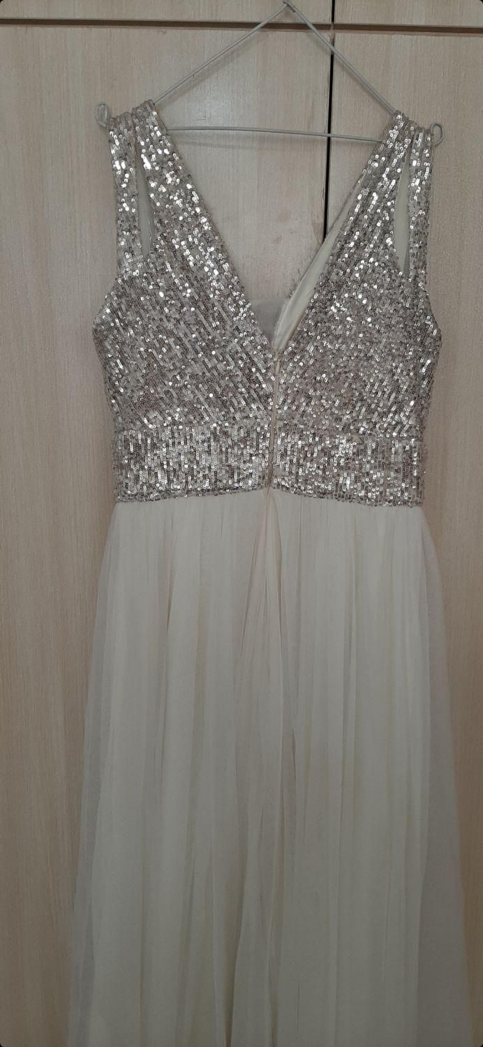 لباس مجلسی|لباس|بندر انزلی, بی بی حوریه|دیوار