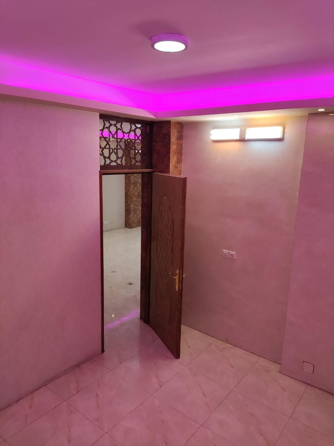 معاوضه وفروش سالن تجاری ۱۱۰ متری|فروش دفتر کار، اتاق اداری، مطب|اصفهان, شهریار|دیوار