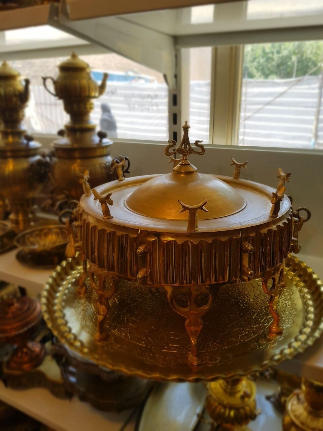 منقل سماور دار برنجی *|کلکسیون اشیاء عتیقه|همدان, |دیوار