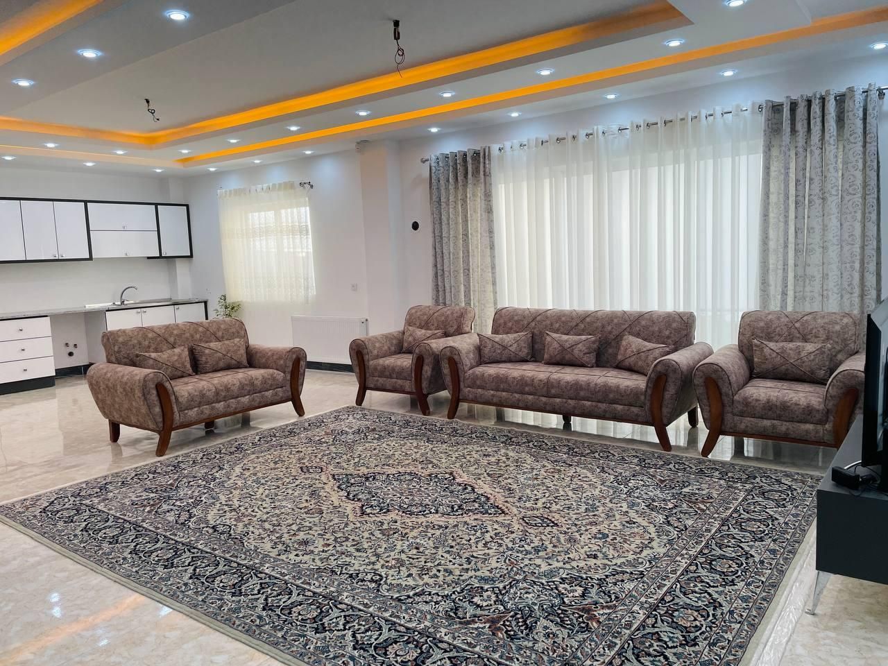 ۷۸ متر،خوش نقشه،فول امکانات،پارکینگ اختصاصی،ماهدشت|فروش آپارتمان|فردیس, طالقانی|دیوار