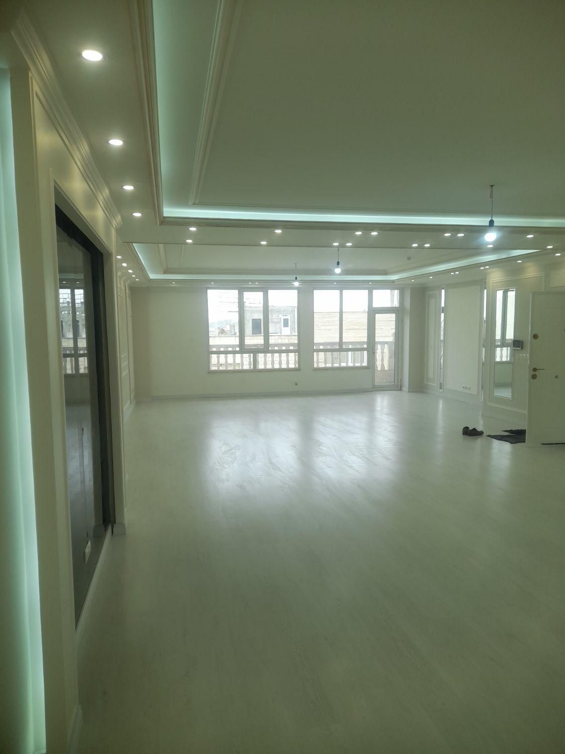 آپارتمان ۲۴۰متری کارشناسان فازیک|فروش آپارتمان|اردبیل, |دیوار