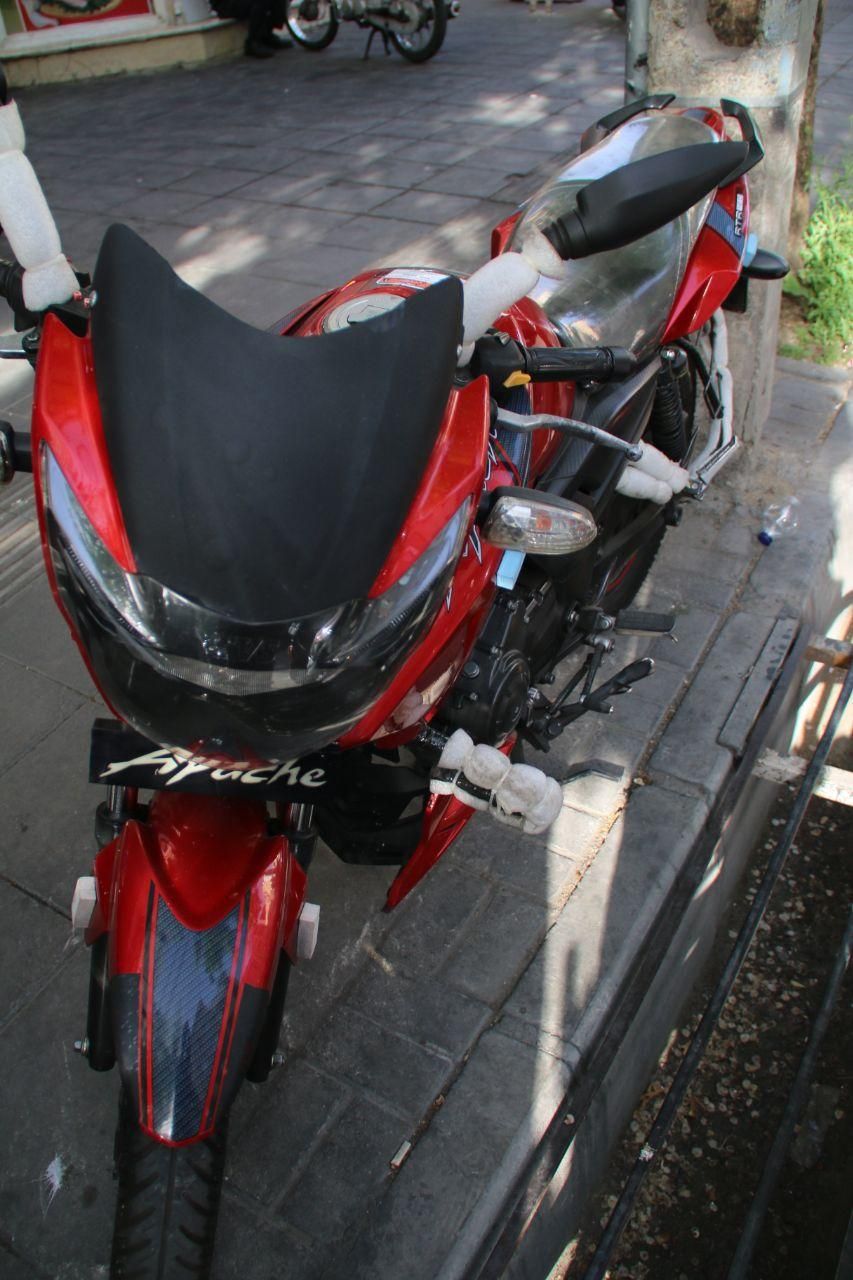 موتورسیکلت آپاچی ۱۵۰ بدون چک با سفته|موتورسیکلت|تهران, خرمشهر|دیوار