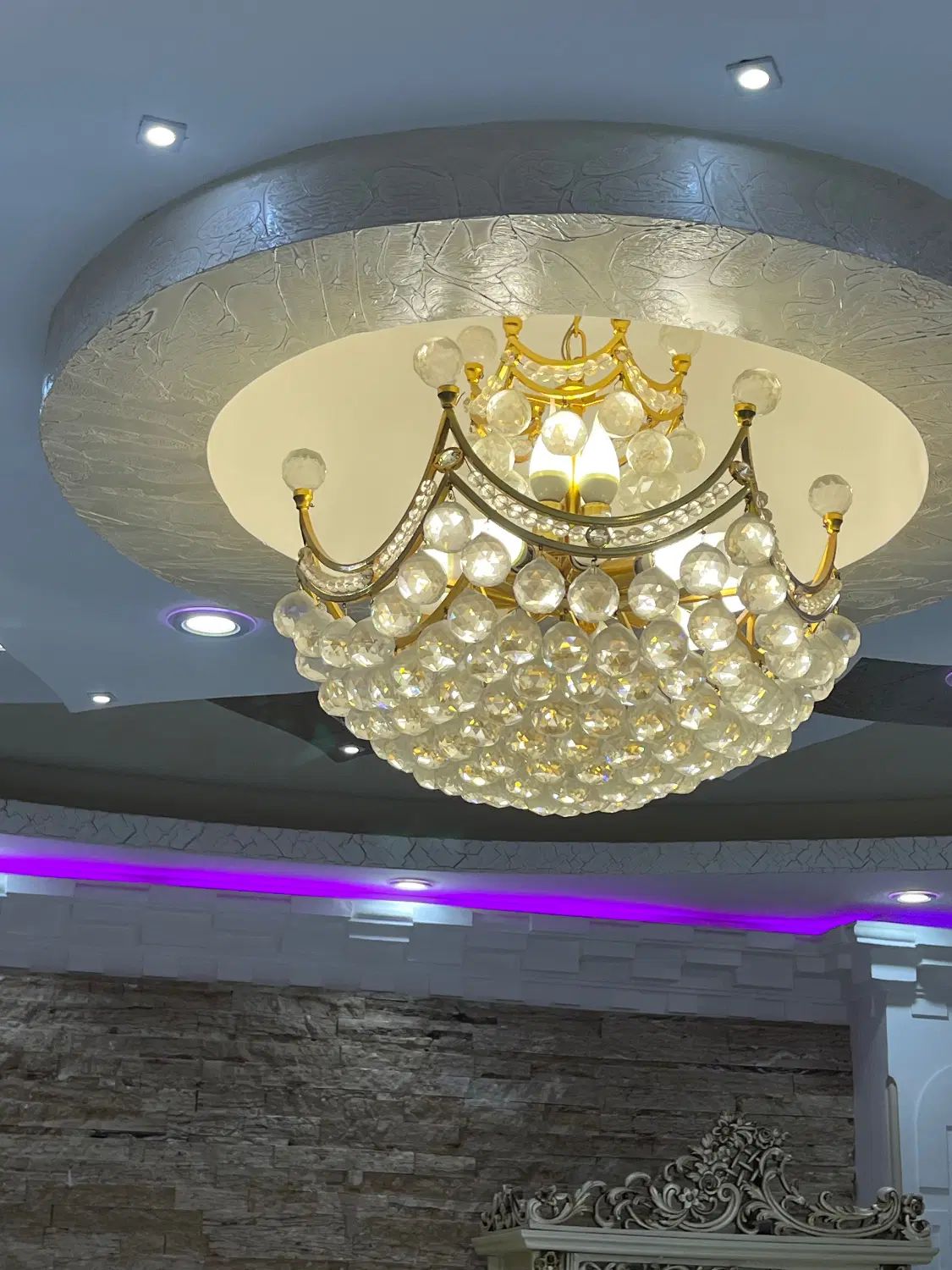 لوستر|لوستر و چراغ آویز|رشت, معلم|دیوار
