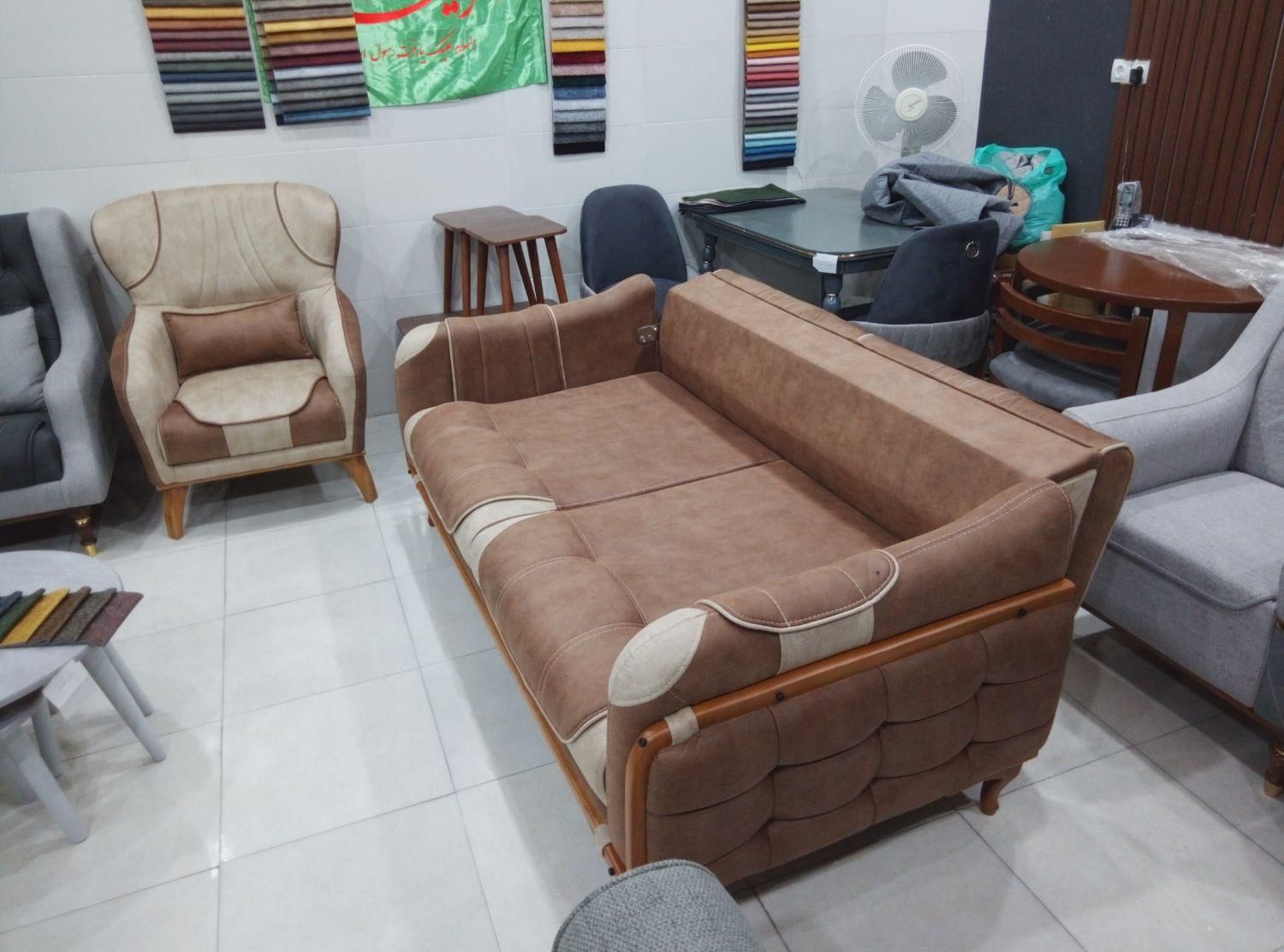 مبل کامفورد تخت خواب شو|مبلمان خانگی و میز عسلی|لار, |دیوار