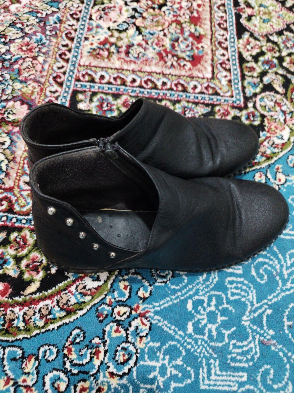 کفش نیم  بوت چرم|کیف، کفش، کمربند|زاهدان, |دیوار