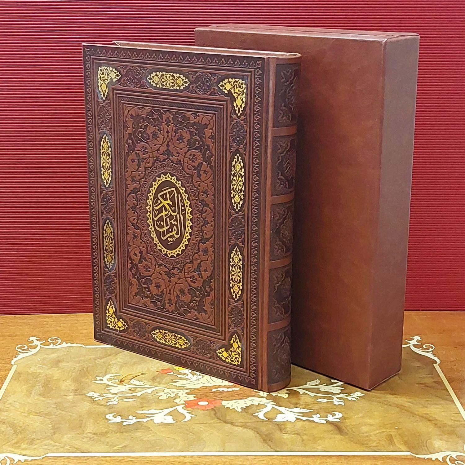 قرآن کریم و نهج البلاغه دشتی نفیس طلاکوب قابدار|کتاب و مجله مذهبی|تهران, آرژانتین|دیوار