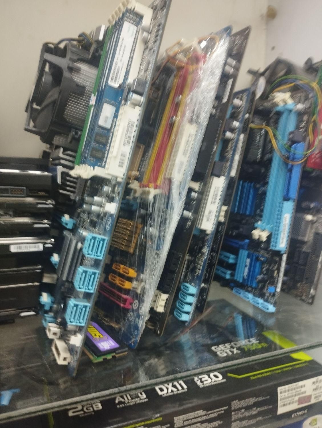 فروش انواع مادربرد ddr2 وDdr3|قطعات و لوازم جانبی رایانه|تهران, هاشم‌آباد|دیوار