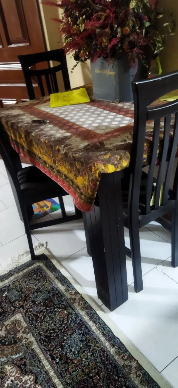 مبل 7نفره چستر با و میزناهارر خوری و غیره|مبلمان خانگی و میز عسلی|مشهد, آزادشهر|دیوار