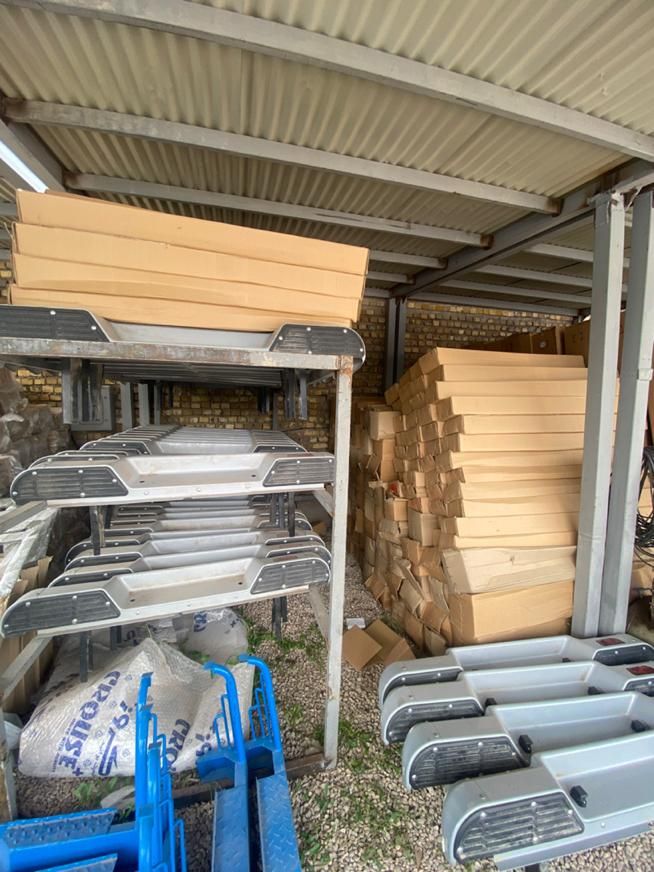 قطعات بدنه نیسان درب کاپوت گلگیر نیسان و درب عقب|قطعات یدکی و لوازم جانبی|قزوین, |دیوار