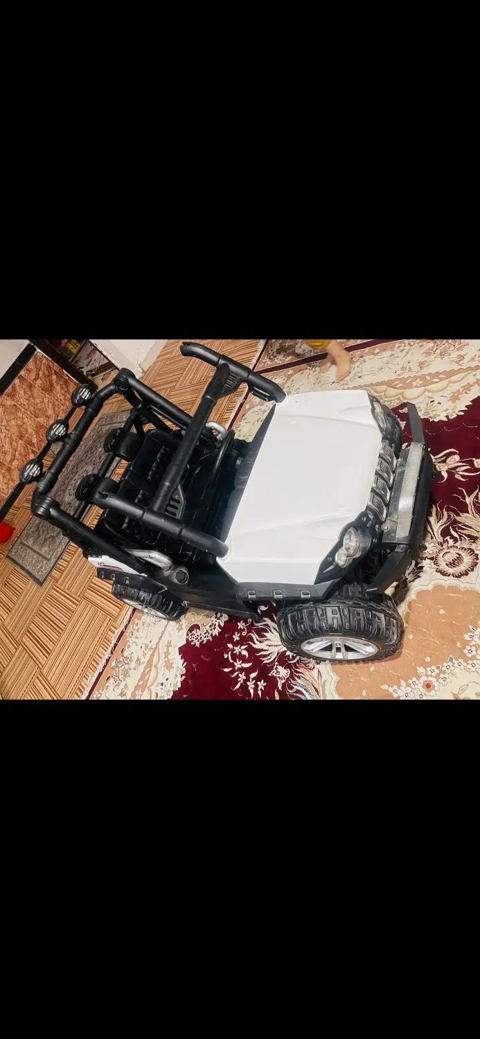 ماشین شارژی در حد نو|اسباببازی بچه|فیروزآباد (فارس), |دیوار