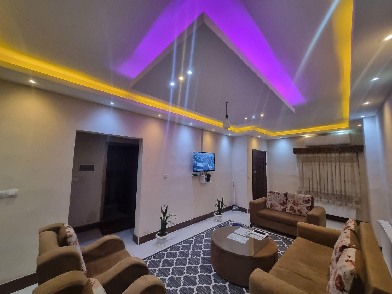 اجاره ویلا نوساز در نزدیکی ساحل|اجارهٔ کوتاه‌مدت ویلا و باغ|چالوس, |دیوار