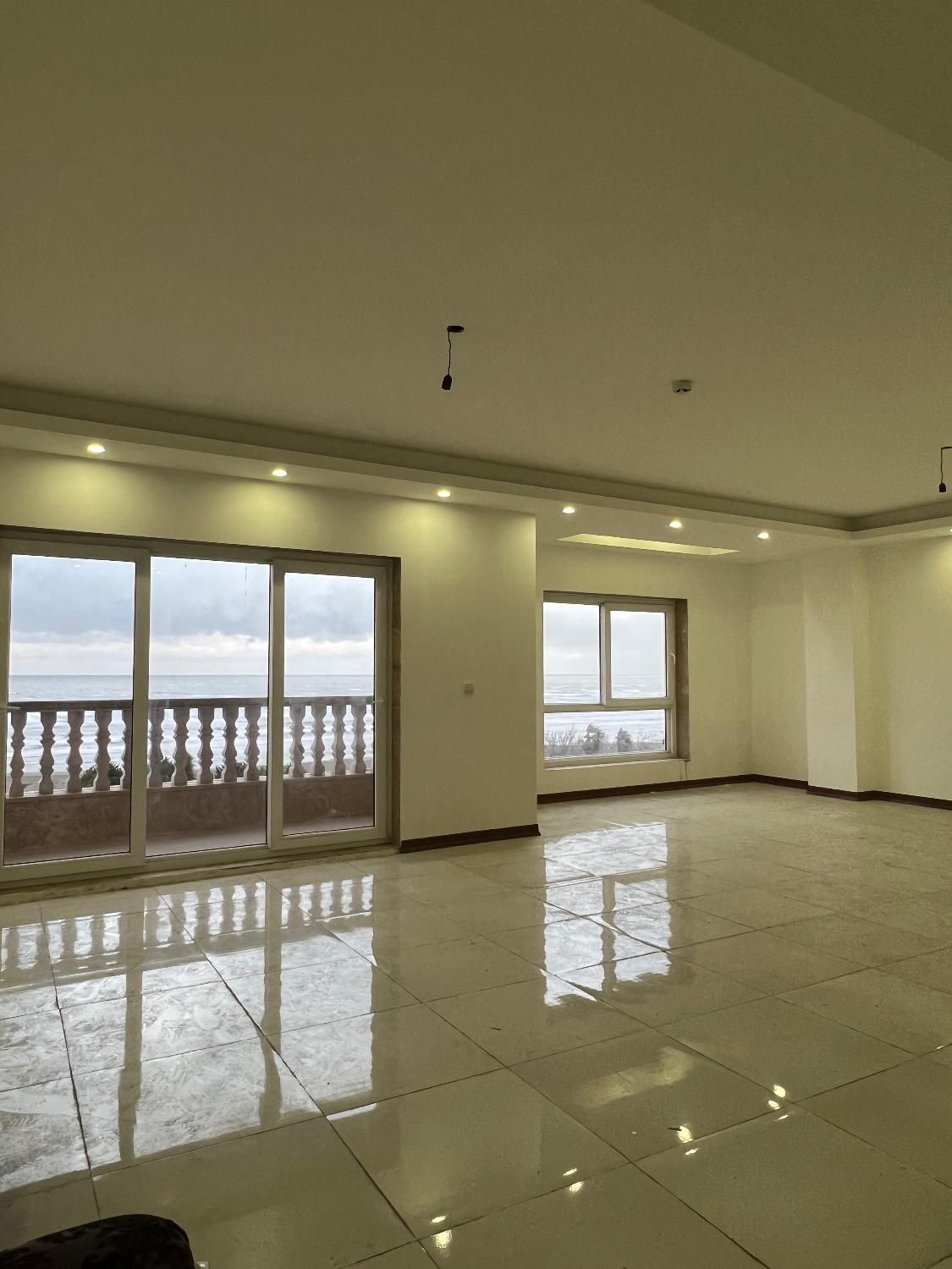 آپارتمان ویو ابدی دریا تک واحدی کلید نخورده|فروش آپارتمان|فریدون‌کنار, |دیوار