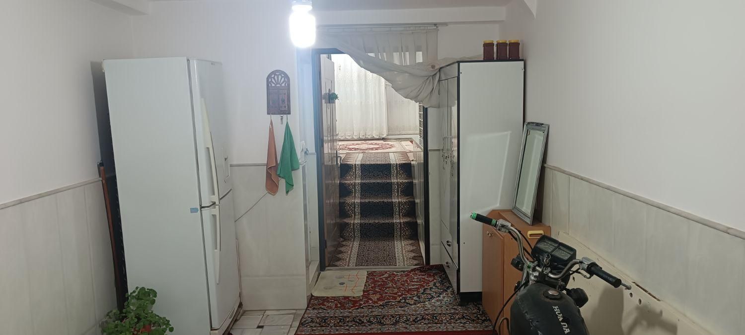 فروش خانه  ۳۶۵ متری در شهرک امام حسین|فروش خانه و ویلا|قم, شهرک امام حسین|دیوار