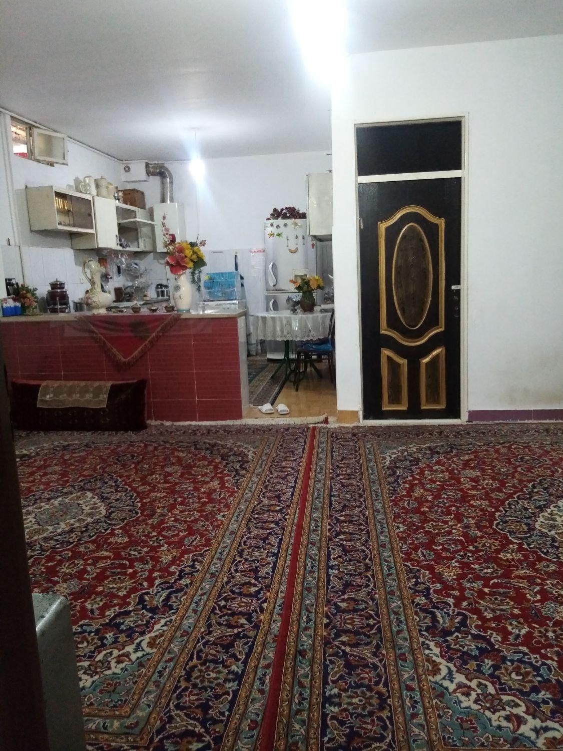 80 متری دو خواب در بست (نیزه)|اجارهٔ خانه و ویلا|مشهد, پنجتن|دیوار