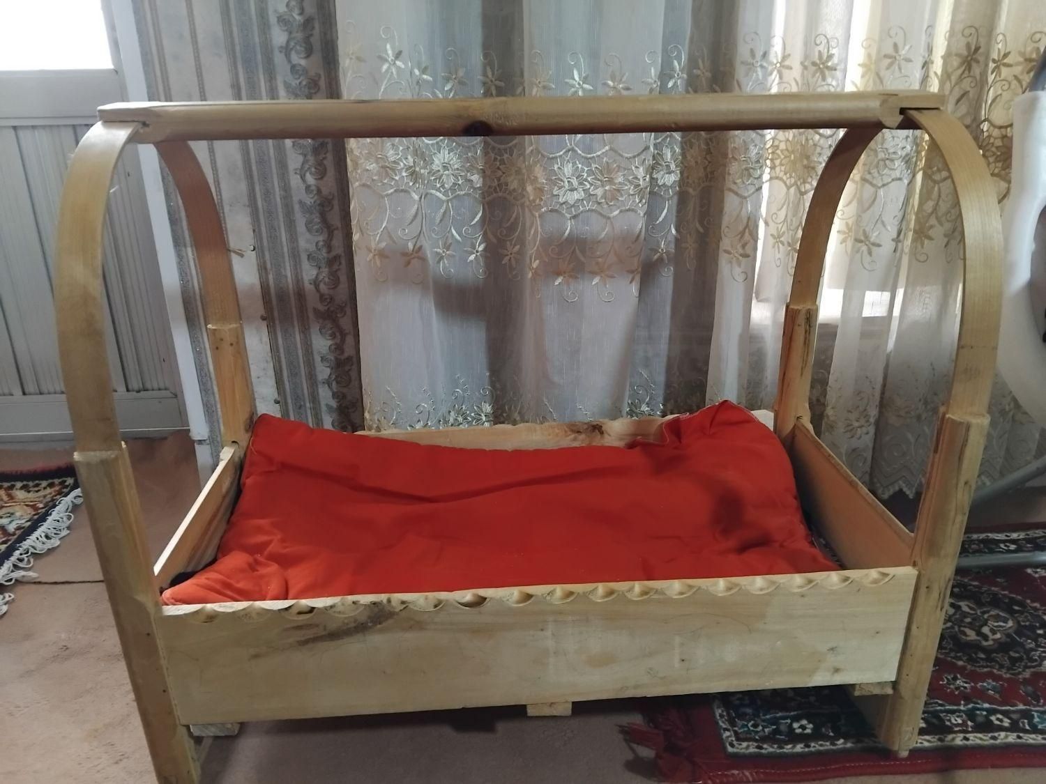 گهواره چوبی|اسباب و اثاث بچه|اردبیل, |دیوار