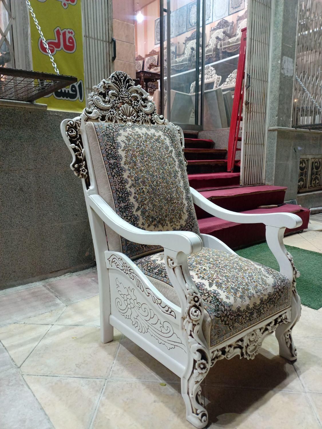 خیابان مصطفی خمینی فروشگاه مبل قالی|مبلمان خانگی و میز عسلی|کرمان, |دیوار