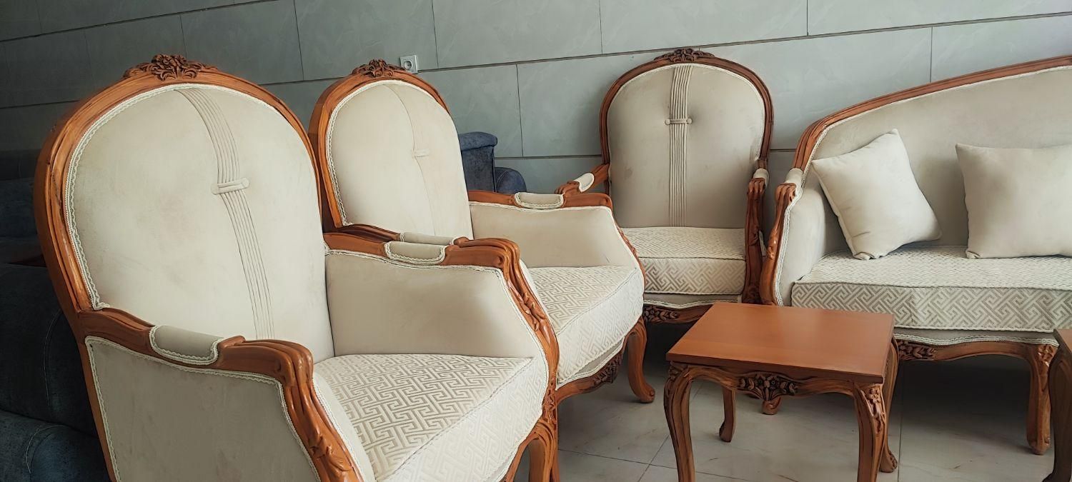 مبل ۹ نفره کلاسیک و نیمه کلاسیک|مبلمان خانگی و میز عسلی|ملایر, |دیوار