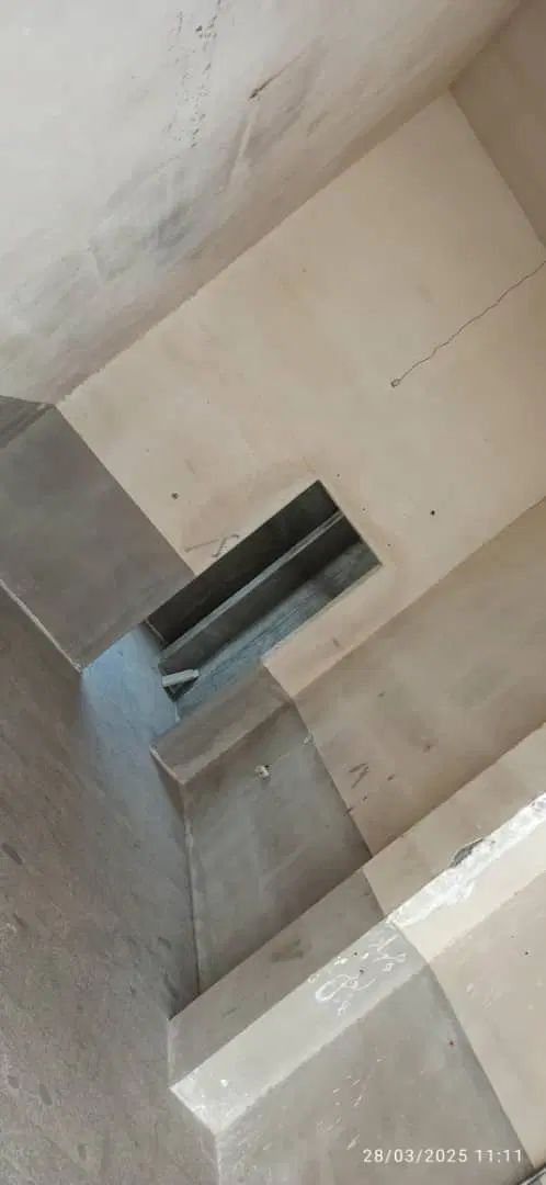 اجاره یک دهنه مغازه ۷۰ متری استادشیرازی|اجارهٔ مغازه و غرفه|سقز, |دیوار