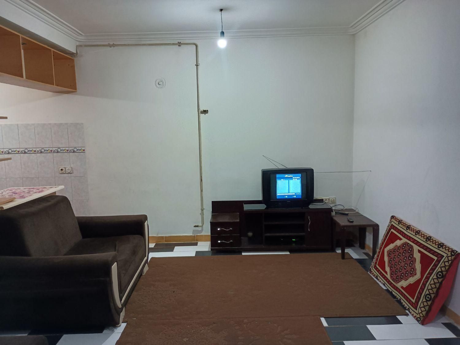 اجاره سوییت روزانه|اجارهٔ کوتاه‌مدت آپارتمان و سوئیت|رشت, جماران|دیوار