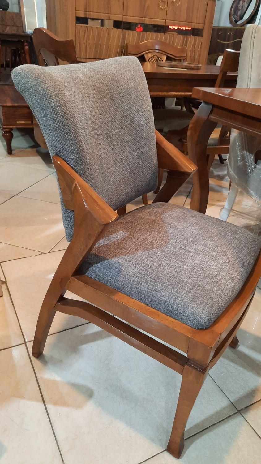 میز ناهارخوری پیچک پلاس|میز و صندلی غذاخوری|مشهد, شهرک رازی (شهرک غرب)|دیوار