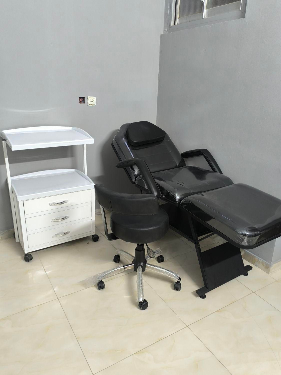 اجاره لاین سالن زیبایی|اجارهٔ دفتر کار، اتاق اداری، مطب|اصفهان, ملکشهر|دیوار