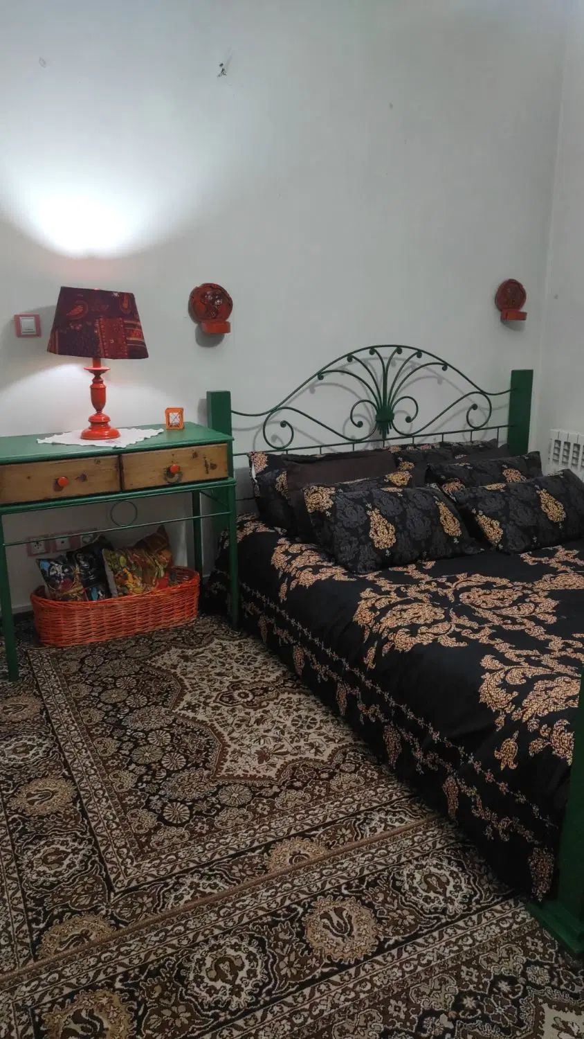 تخت دونفره و کنسول|تخت و سرویس خواب|تهران, امام حسین|دیوار