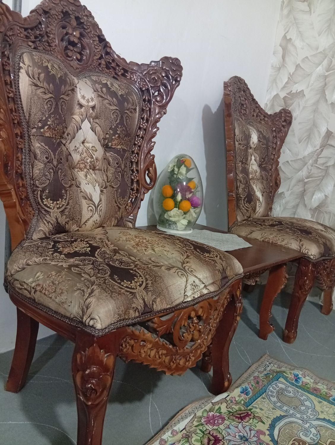 مبل سلطنتی 9نفره|مبلمان خانگی و میز عسلی|هشتگرد, قاسم آباد بزرگ|دیوار