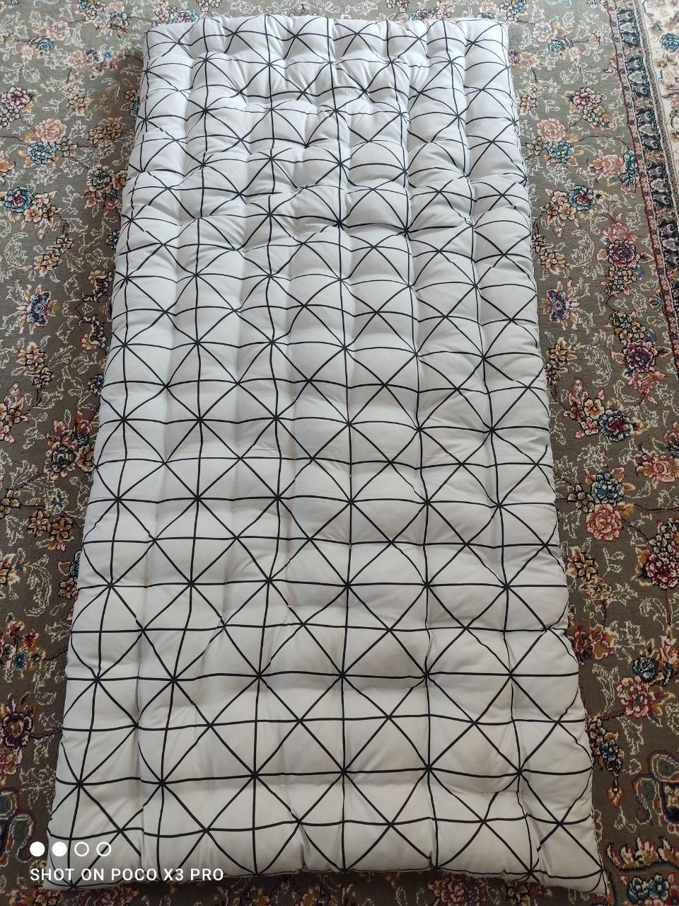 تشک دوزی و لحاف دوزی|خدمات پیشه و مهارت|رشت, عینک|دیوار