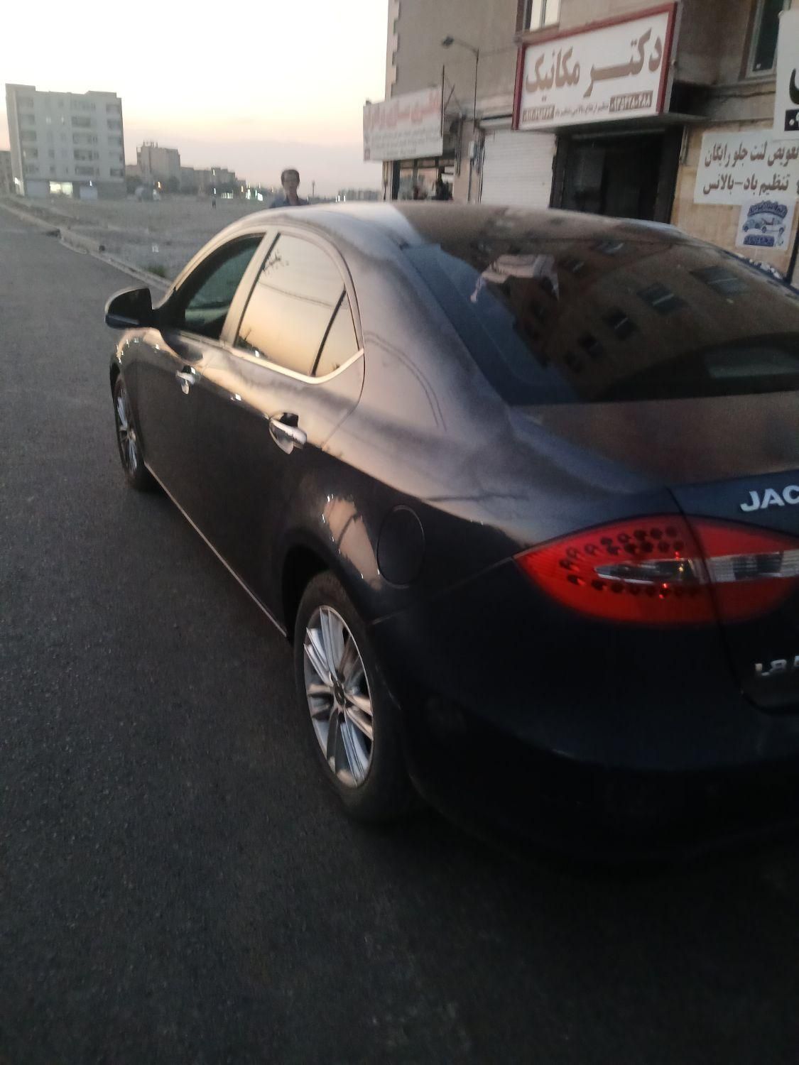 جک J5 اتوماتیک 1800cc، مدل ۱۳۹۵|خودرو سواری و وانت|کرج, مارلیک|دیوار