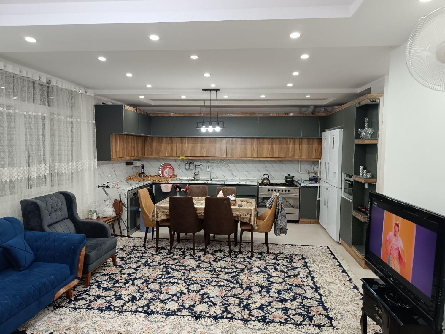 ۲۵۰دستگاه۱۰۰متر۲خواب پارکینگ اختصاصی پشت بنما|فروش آپارتمان|بندر امام خمینی, |دیوار