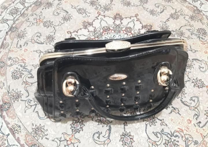 کیف ورنی سایز بزرگ زیبا وشیک وجادار|کیف، کفش، کمربند|اردبیل, |دیوار