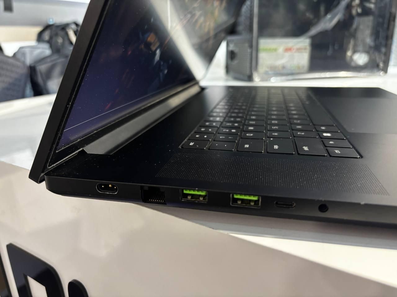 هیولای گیمنگ ۱۵۰میلیون زیرقیمتRTX4090 16GB|رایانه همراه|تهران, صادقیه|دیوار