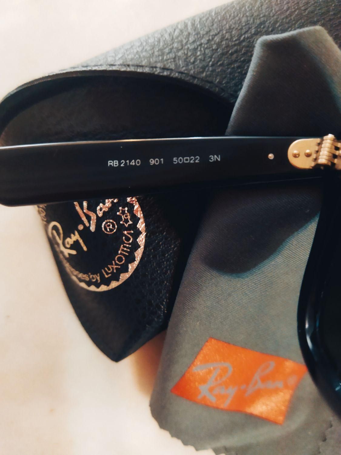 عینک آفتابی rayban wayfarer اورجینال ایتالیا|زیورآلات و اکسسوری|تبریز, |دیوار