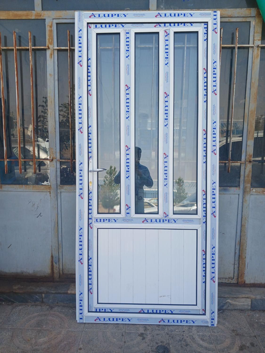 درب و پنجره دوجداره upvc و آلومینیوم|مصالح و تجهیزات ساختمان|قائن, |دیوار