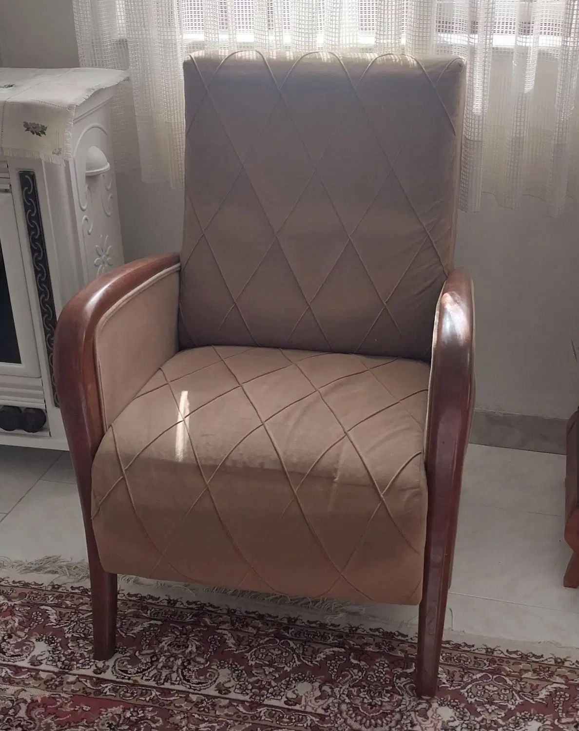 مبل هفت نفره|مبلمان خانگی و میز عسلی|رشت, پورسینا|دیوار