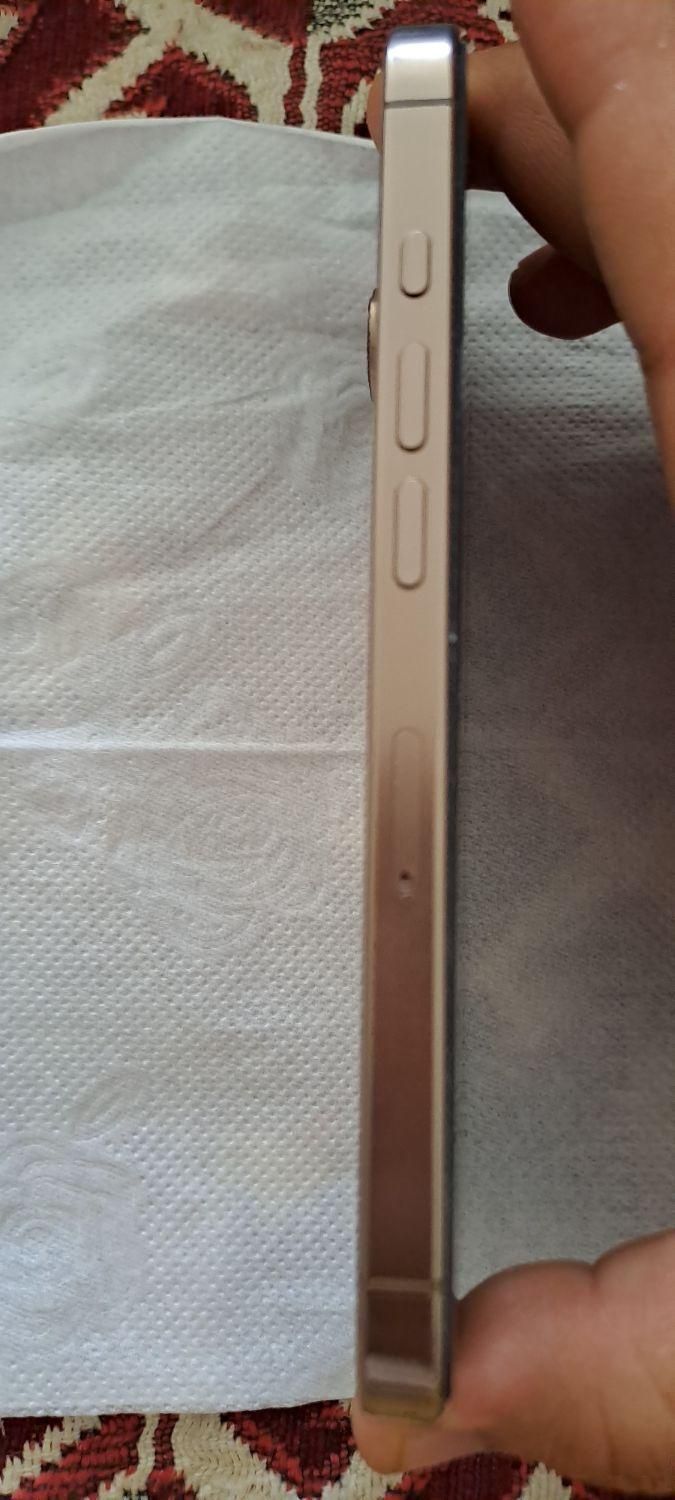 اپل iPhone 16 Pro با حافظهٔ ۱۲۸ گیگابایت|موبایل|سیرجان, |دیوار