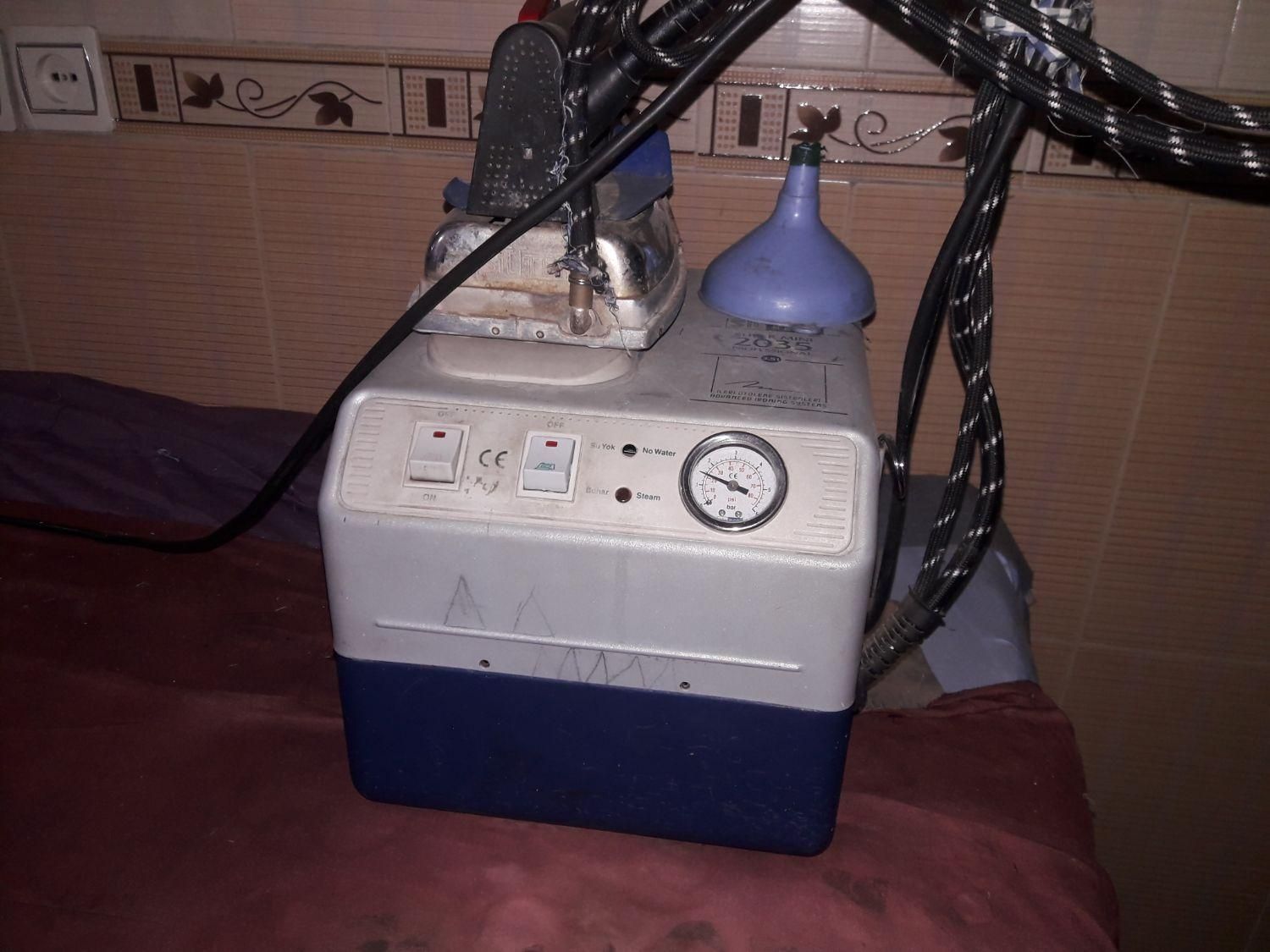 چرخ دو سوزنه درز بقل . استین چسبونی. تیغ دار|لوازم خیاطی و بافتنی|نسیم‌شهر, |دیوار