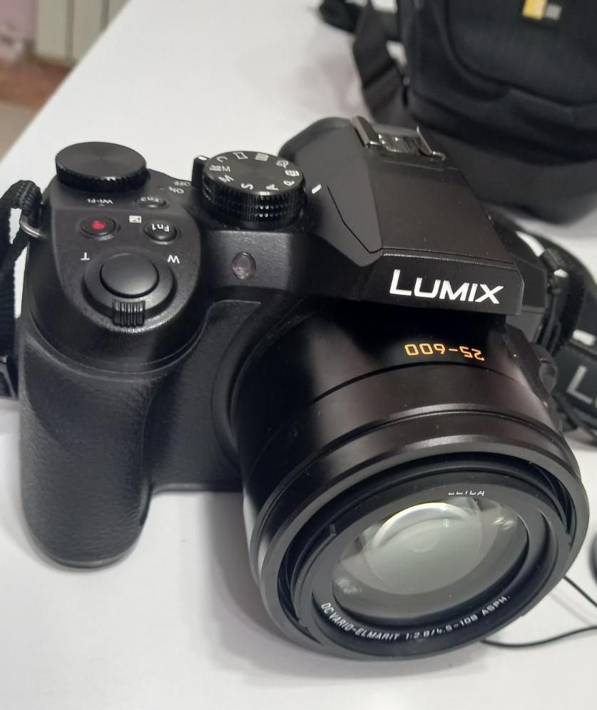 دوربین حرفه ای 4K فیلمبرداری عکاسی پاناسونیک fz300|دوربین عکاسی و فیلم‌برداری|گرگان, |دیوار