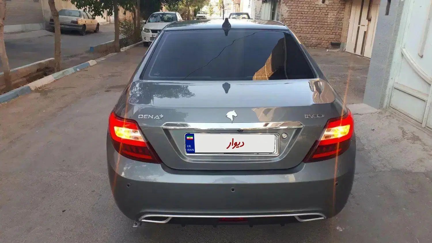 دنا پلاس مدل ۹۸ تیپ۲ مشابه صفر کم کار خانگی|خودرو سواری و وانت|شاهین‌شهر, گزبرخوار|دیوار