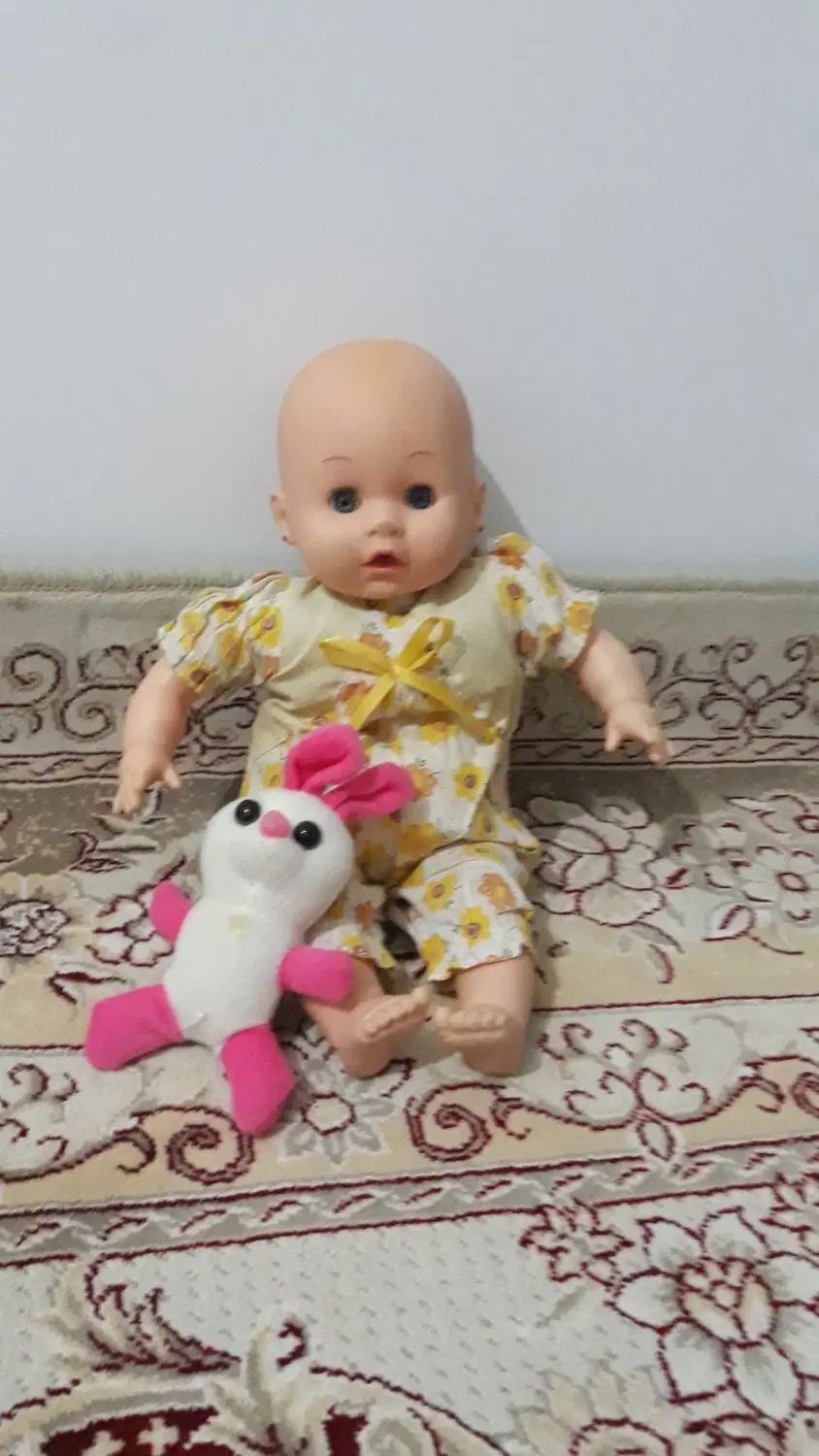 پاندا بزرگ|اسباب‌‌بازی|مشهد, هفت تیر (حافظ)|دیوار