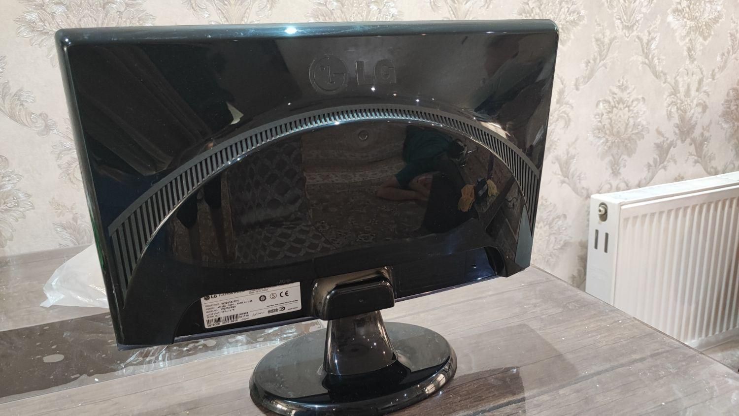 مانیتور ۲۰ اینچ LG|قطعات و لوازم جانبی رایانه|تهران, امام زاده حسن|دیوار