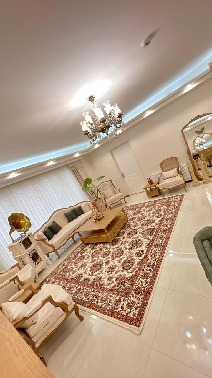 مبل نیوکلاسیک ناددیا|مبلمان خانگی و میز عسلی|شیراز, زرهی|دیوار