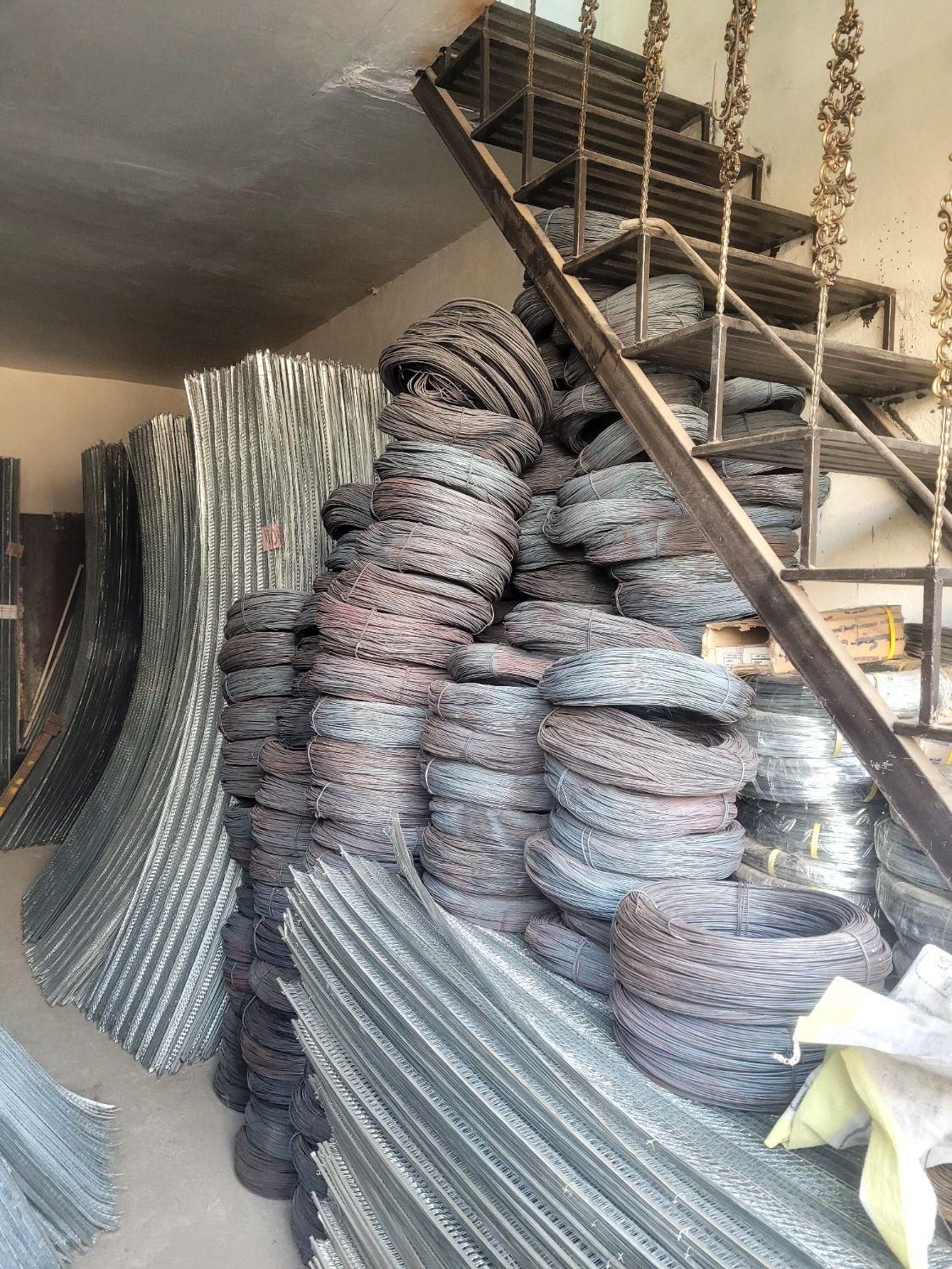 رابیتس راویز رابیس و میلگرد۱۰ساده سیم ۱/۵ آرماتور|عمدهفروشی|تهران, شهرک امام خمینی|دیوار