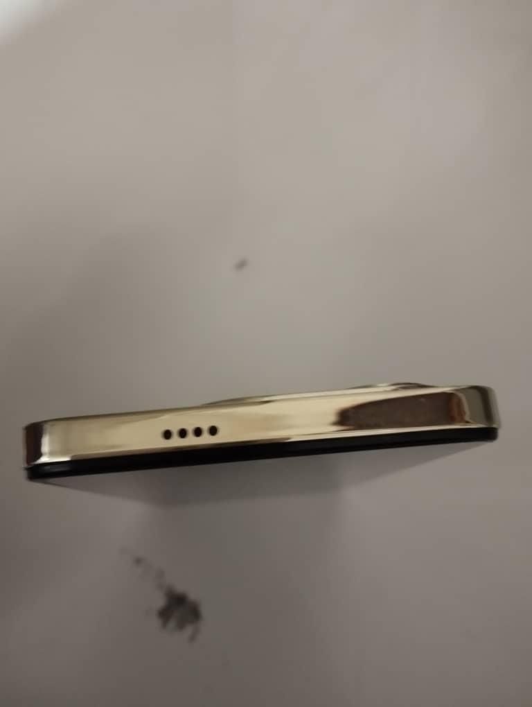 تکنو اسپارک 20باحافظه 128 رم 8|موبایل|سراوان, |دیوار