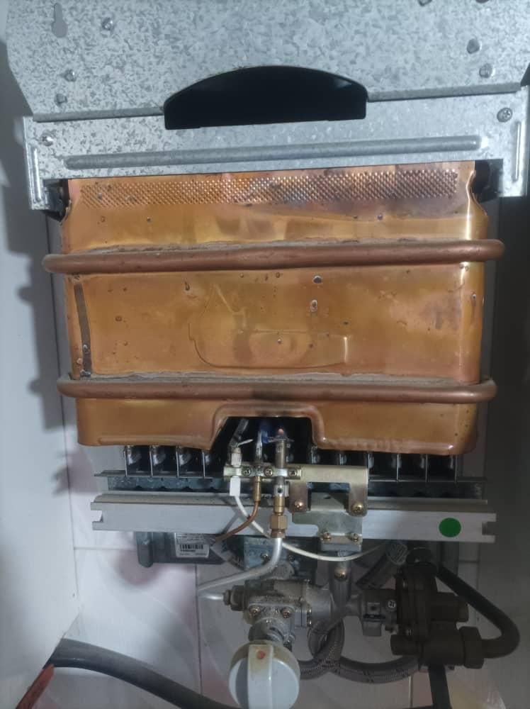 نصب وسرویس آبگرمکن ونصب نصفیه آب.نصب پمپ آب.|خدمات پیشه و مهارت|اهواز, کوی مهدیس|دیوار