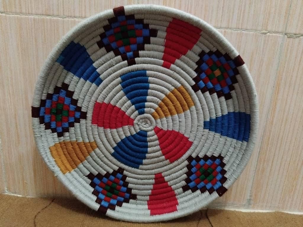 تعدادی طبق زیبا|صنایع دستی و سایر لوازم تزئینی|آبدانان, |دیوار