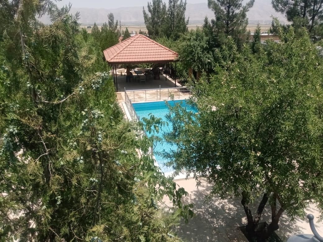 باغ ۲۰۰۰ م سیخ دارنگون/براصلی/آب و برق دائم/لووکس|فروش خانه و ویلا|شیراز, نجم آباد|دیوار