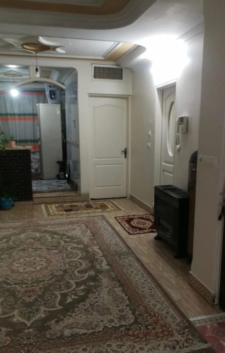 آپارتمان ۶۰ متری تک واحدی یک خواب مستر|فروش آپارتمان|تهران, شهرک امام خمینی|دیوار
