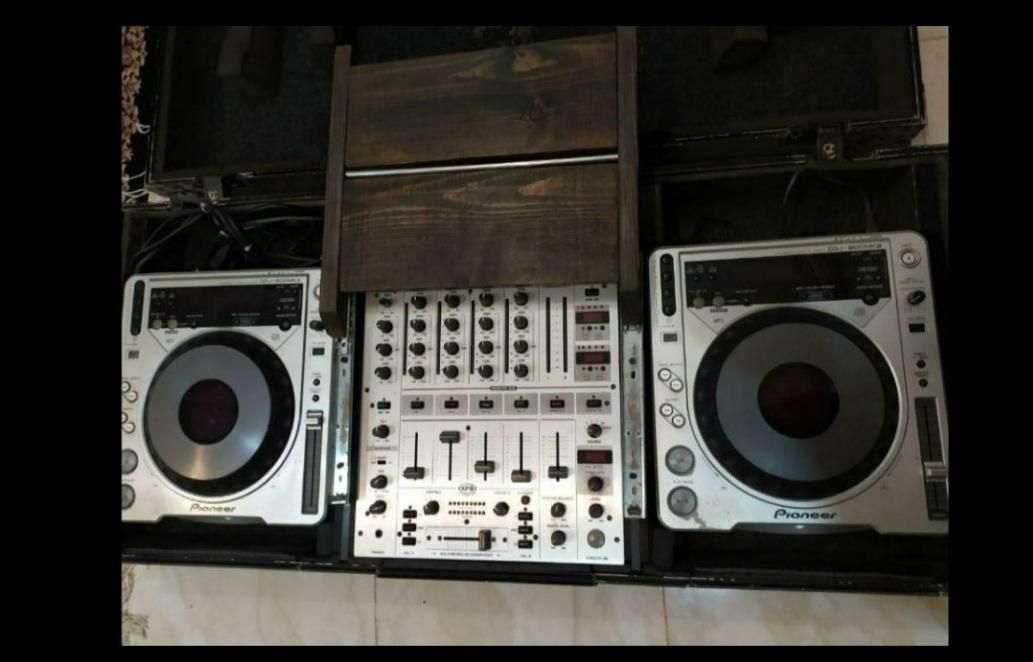 دستگاه دیجی|آلات موسیقی|رشت, حمیدیان|دیوار